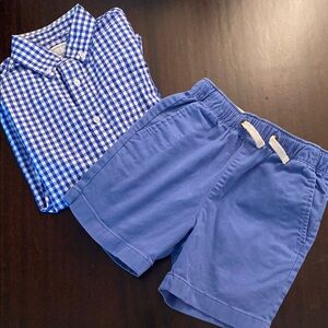 Crewcuts outfit
Excellent condition 
Top 6-7 shorts 7